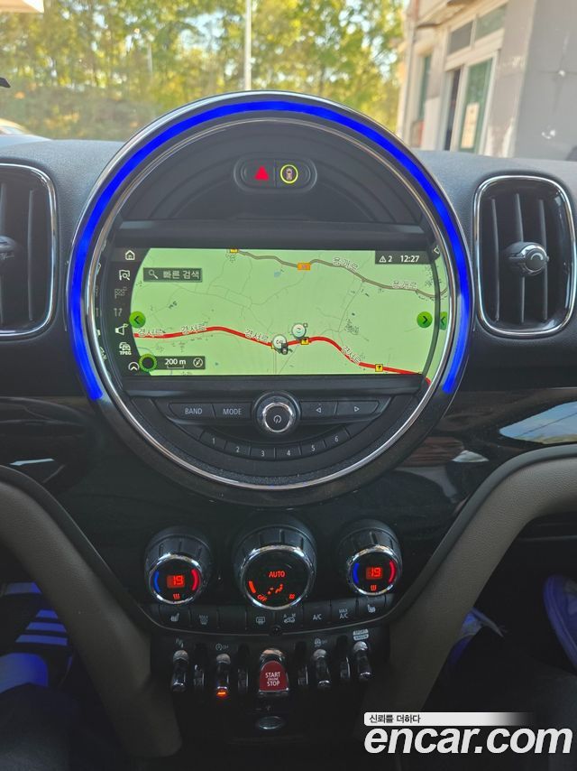 Mini Countryman 2019 — photo 19
