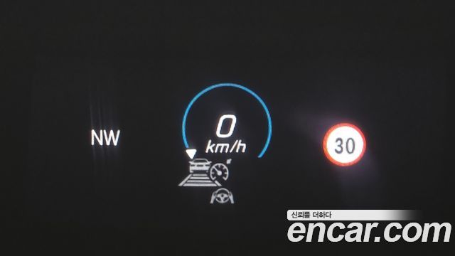Mercedes-Benz E-Class 2021 — photo 20