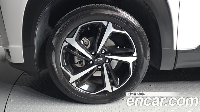 Chevrolet Korea Trailblazer 2022 — photo 5