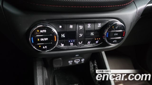 Chevrolet Korea Trailblazer 2022 — photo 23