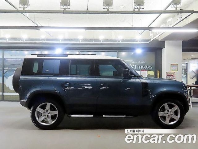 Land Rover Defender 2024 — photo 2
