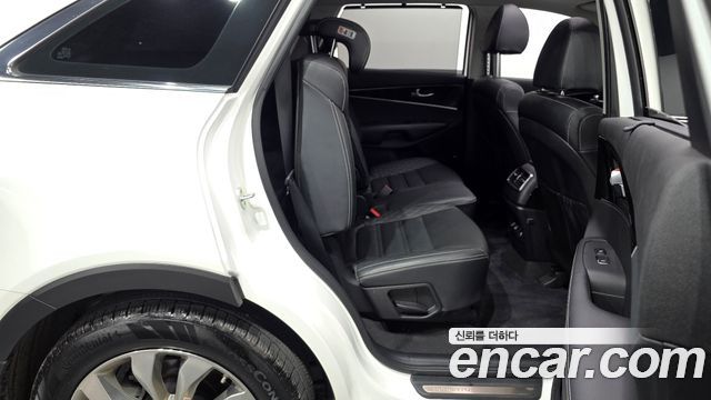 Kia Sorento 2019 — photo 17