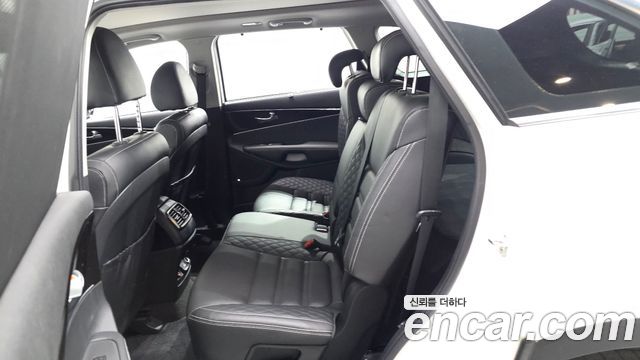 Kia Sorento 2019 — photo 18