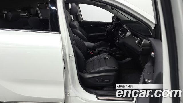 Kia Sorento 2019 — photo 16