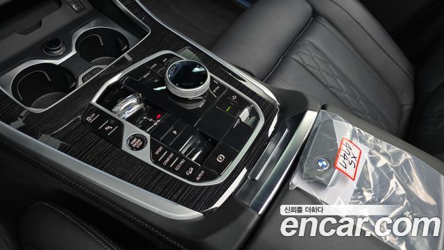 BMW X5 2026 — photo 9
