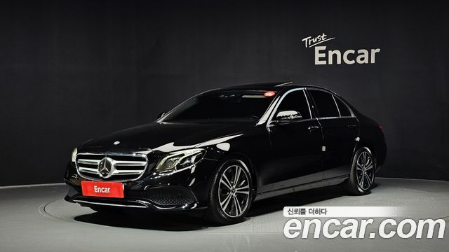 Mercedes-Benz E-Class 2020 — photo 1
