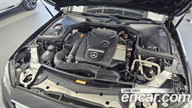 Mercedes-Benz E-Class 2020 — photo 6