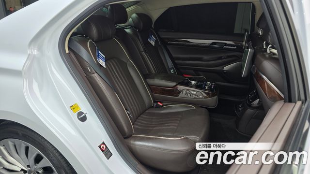 Genesis EQ900 2018 — photo 17