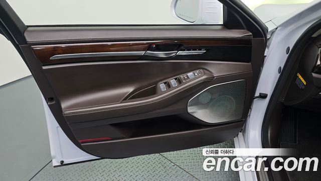 Genesis EQ900 2018 — photo 14