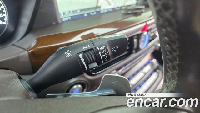 Genesis EQ900 2018 — photo 27