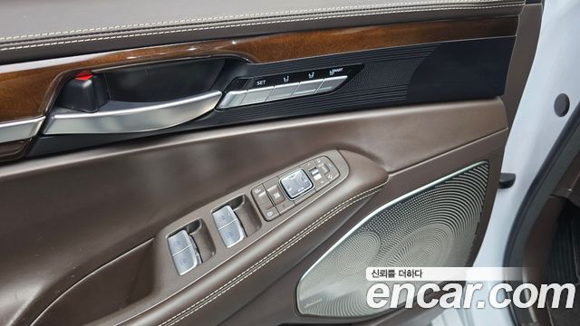 Genesis EQ900 2018 — photo 33