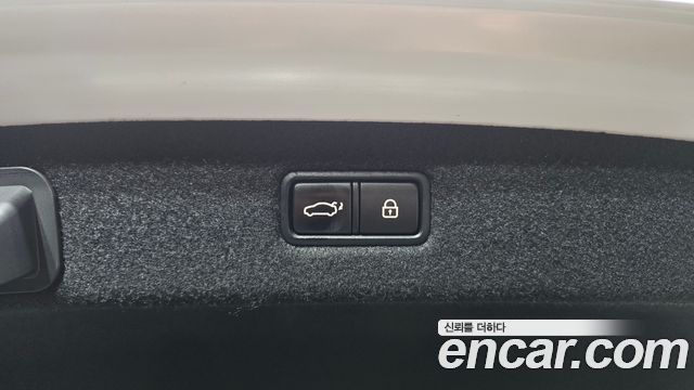 Genesis EQ900 2018 — photo 34