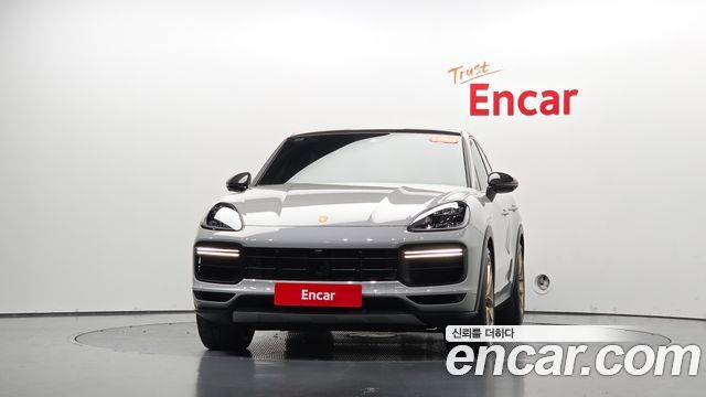 Porsche Cayenne 2023 — photo 3