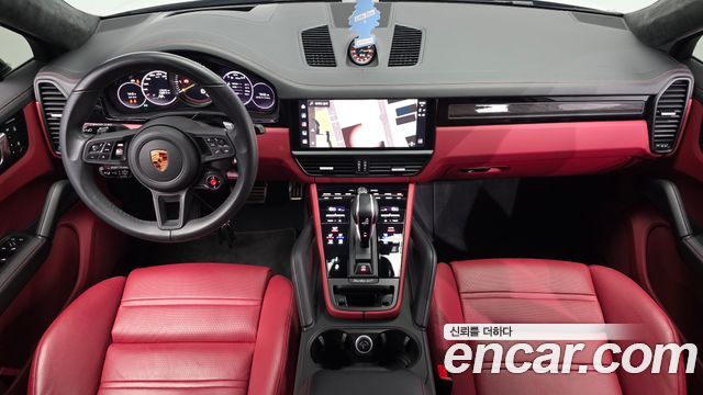 Porsche Cayenne 2023 — photo 10