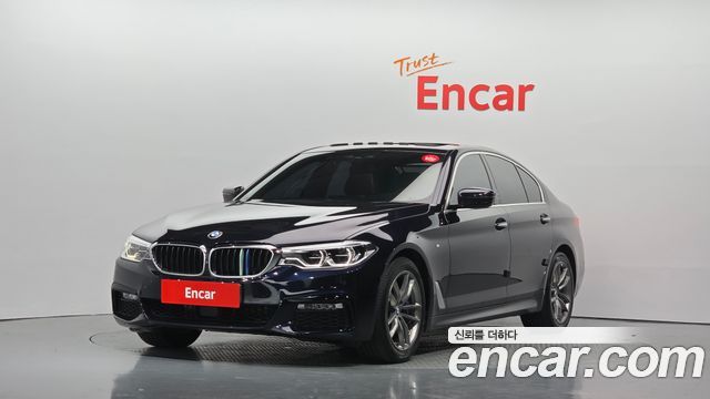 BMW 5-Series 2018 — photo 1
