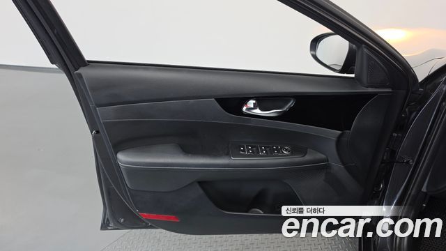 Kia K3 2024 — photo 14