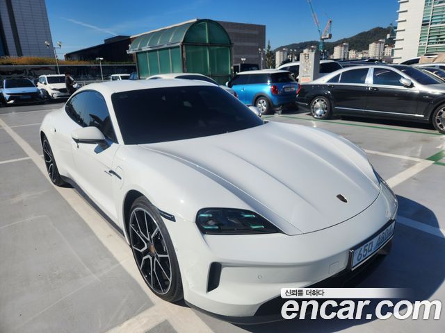 Porsche Taycan 2025 — photo 2