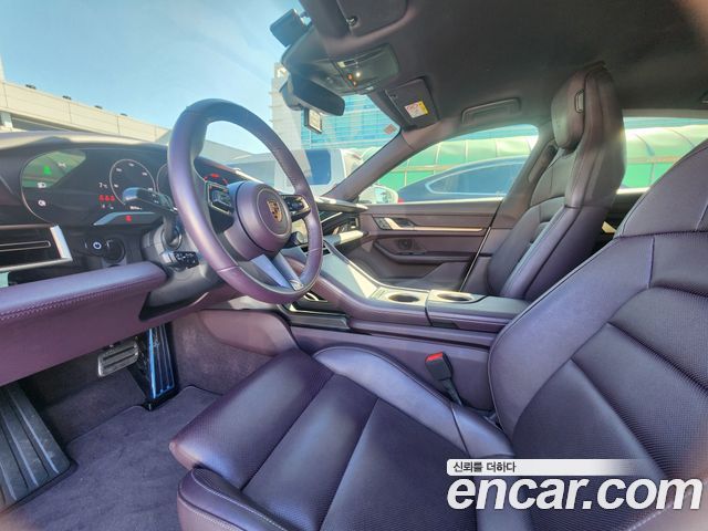 Porsche Taycan 2025 — photo 6