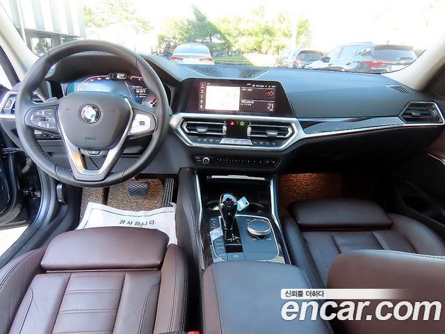 BMW 3-Series 2021 — photo 7