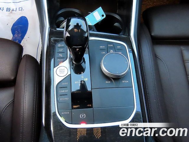 BMW 3-Series 2021 — photo 11