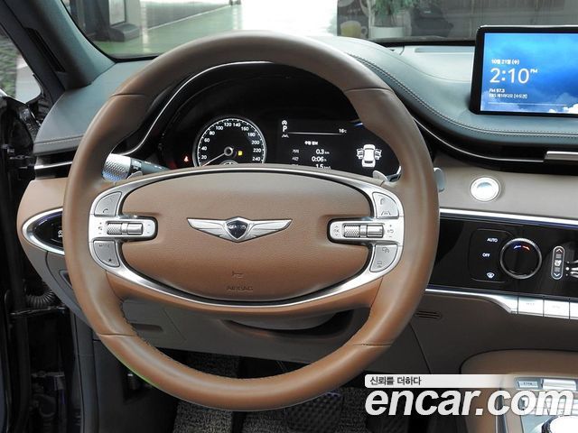 Genesis GV70 2023 — photo 17