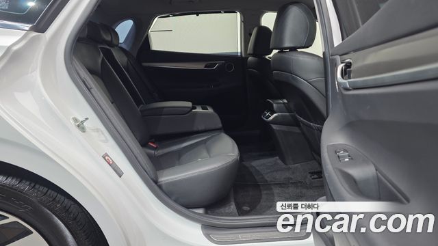 Hyundai Grandeur 2023 — photo 17