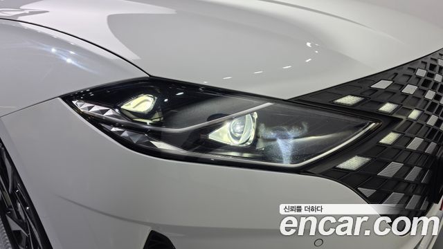 Hyundai Grandeur 2023 — photo 8