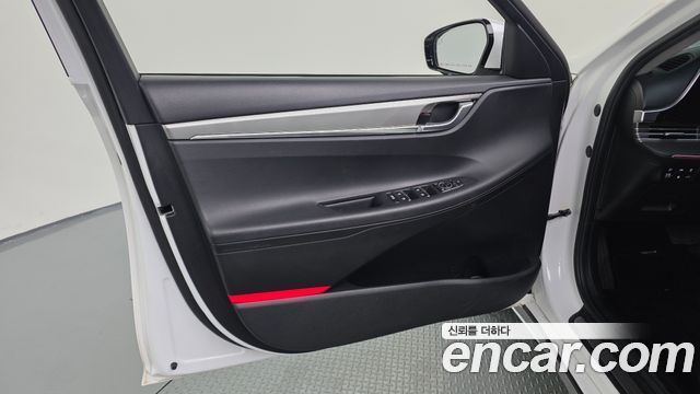 Hyundai Grandeur 2023 — photo 14