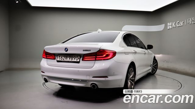 BMW 5-Series 2018 — photo 4