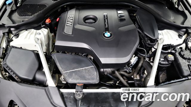 BMW 5-Series 2018 — photo 6