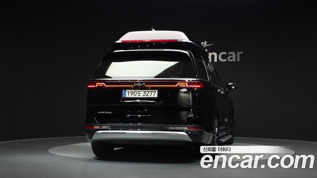 Kia Canival 2022 — photo 4