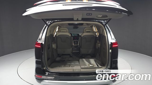 Kia Canival 2022 — photo 26