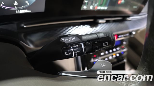 Kia Canival 2022 — photo 32