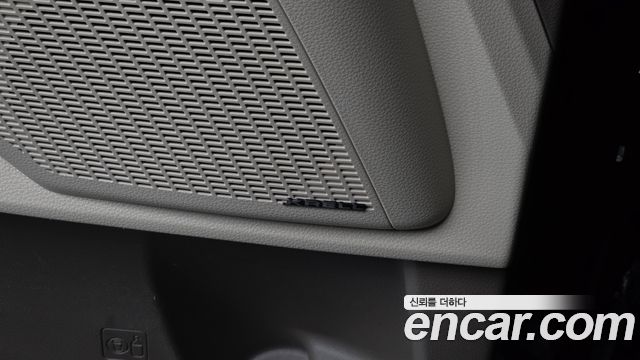 Kia Canival 2022 — photo 35