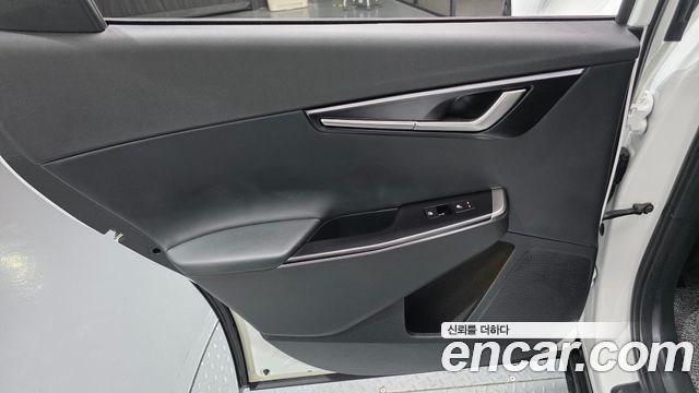 Kia EV6 2025 — photo 15
