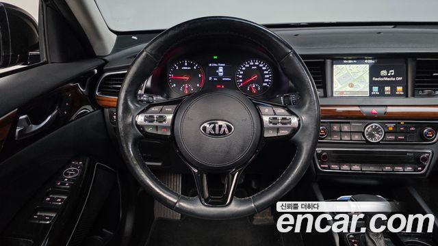 Kia K7 2016 — photo 13