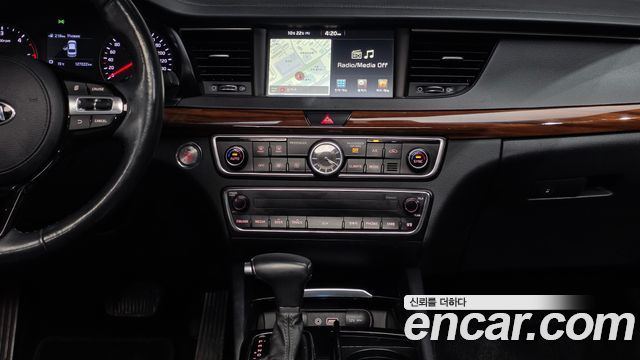 Kia K7 2016 — photo 19