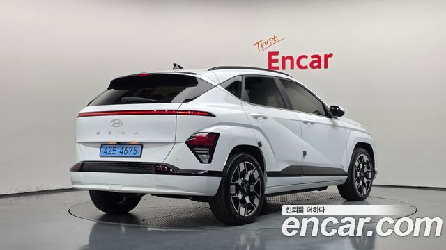 Hyundai Kona 2023 — photo 2