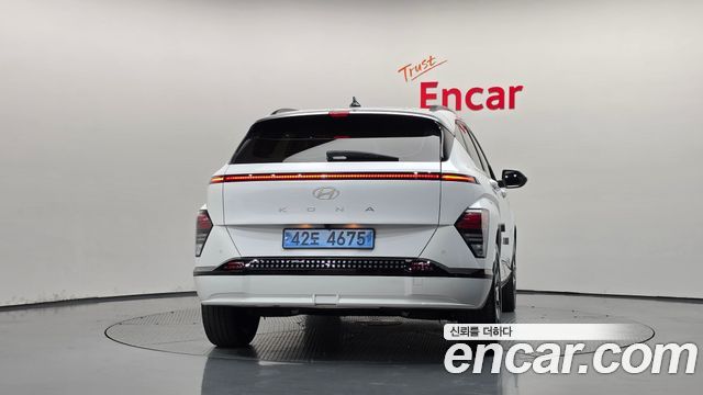 Hyundai Kona 2023 — photo 4