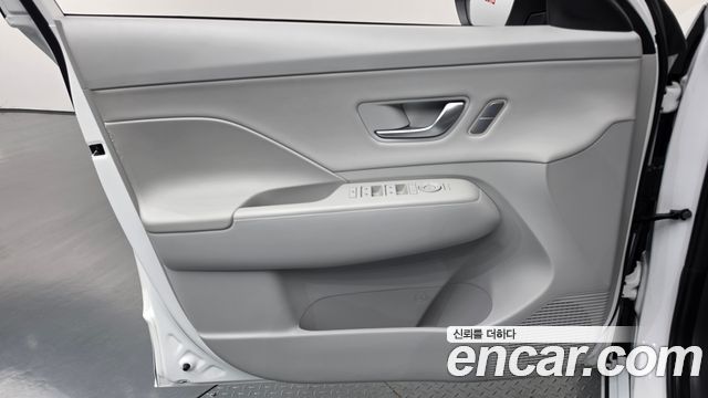 Hyundai Kona 2023 — photo 14