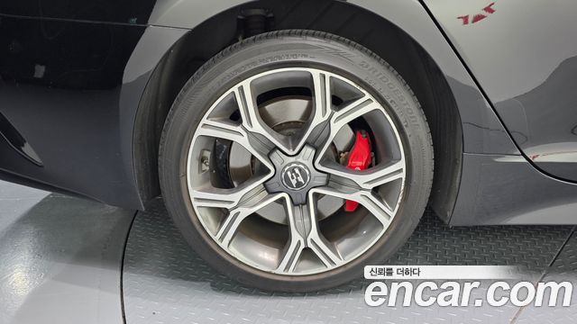 Kia Stinger 2019 — photo 5