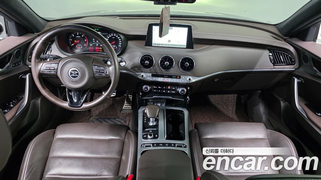 Kia Stinger 2019 — photo 9