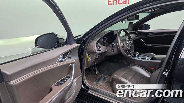 Kia Stinger 2019 — photo 12