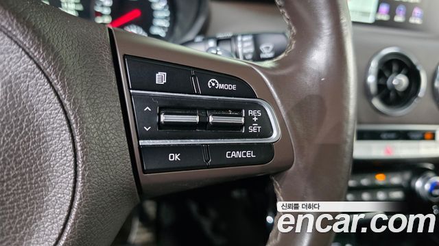 Kia Stinger 2019 — photo 23