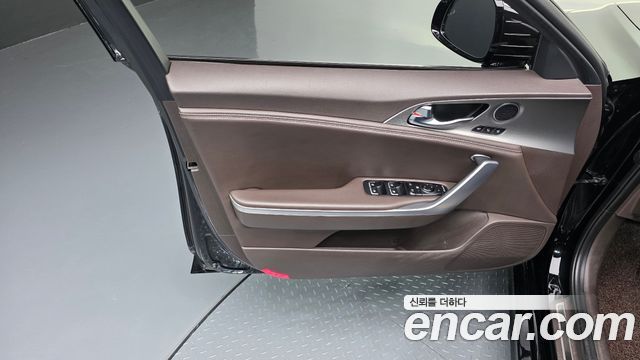 Kia Stinger 2019 — photo 13