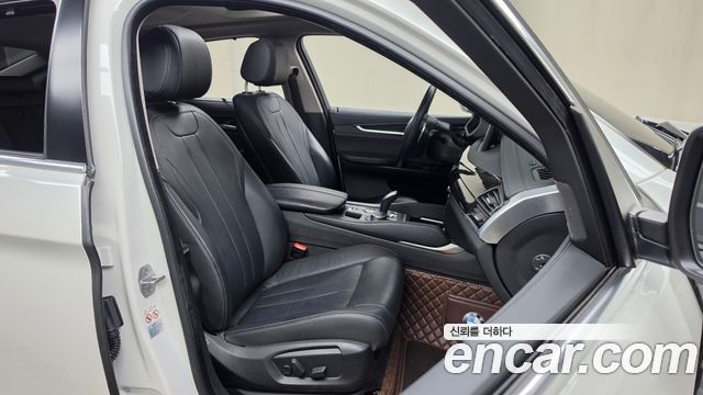 BMW X6 2018 — photo 17