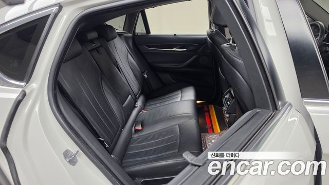 BMW X6 2018 — photo 18