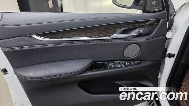 BMW X6 2018 — photo 14