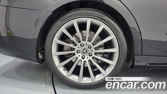 Mercedes-Benz S-Class 2020 — photo 5