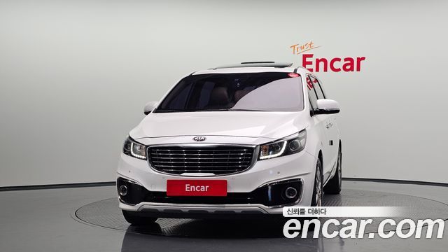 Kia Canival 2018 — photo 3